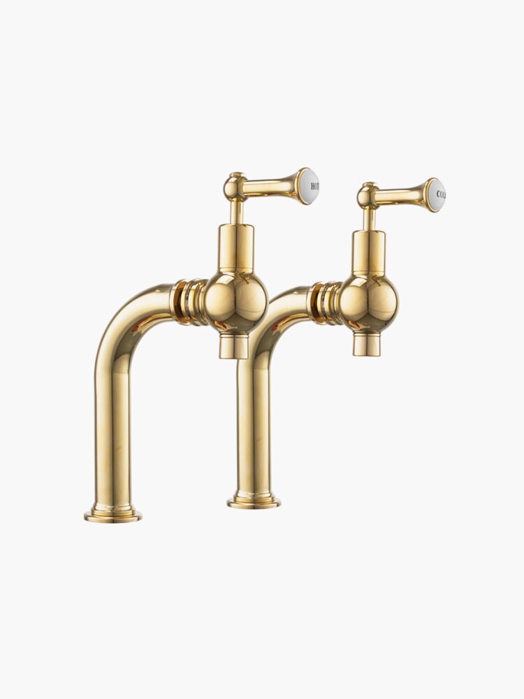 Heritage Globe taps with upstands